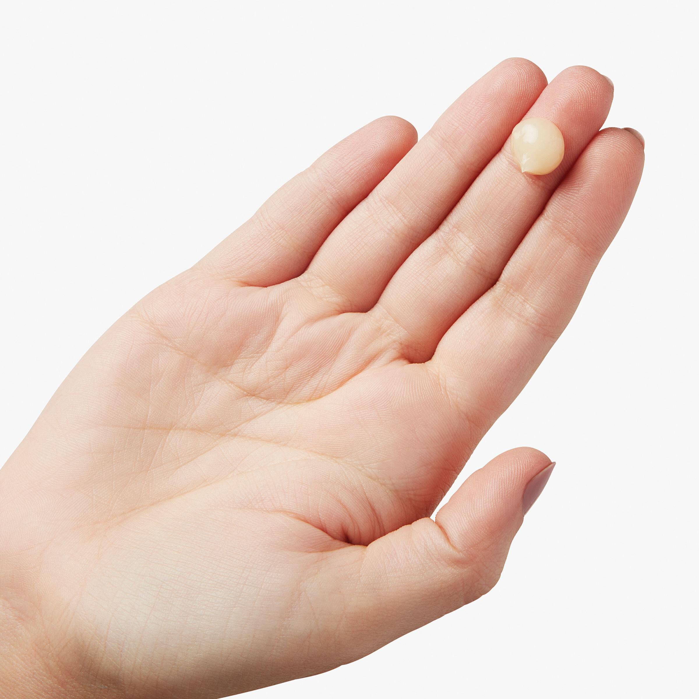 Calendula Serum-Infused Water Cream Textur Hand