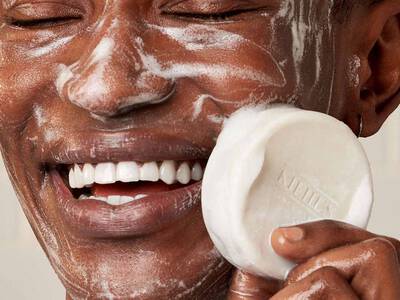 Calendula Bluete mit Stoessel und Moerser