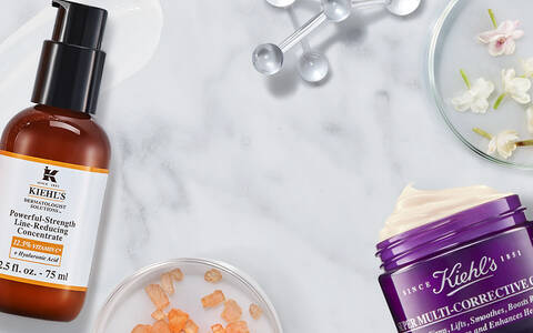 Banner mit Produkten gegen Anti-Aging